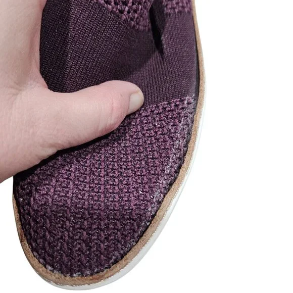 UGG Womens Slip-On Sneakers Size 7 Purple Knit Casual Shoes Loafer Summer Casual - Picture 9 of 12